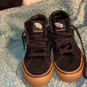SK8-HI PRO black/ gum size:u.s women5.0/u.s men3.5